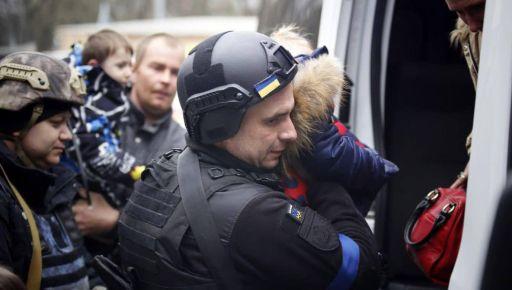 Протягом двох тижнів в Харківській області евакуювали понад 2100 осіб, з них 145 – діти.