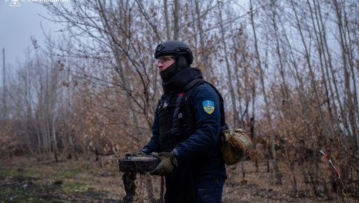 Під Харковом літня жінка підірвалася на вибуховому пристрої.