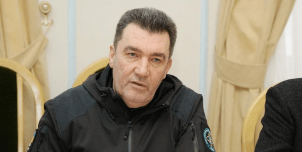 Зеленский заявил, что Данилов остается в команде: какую должность он займет