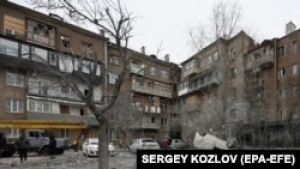 ОВА: війська РФ поцілили у будівлю пошти на Харківщині, є поранені