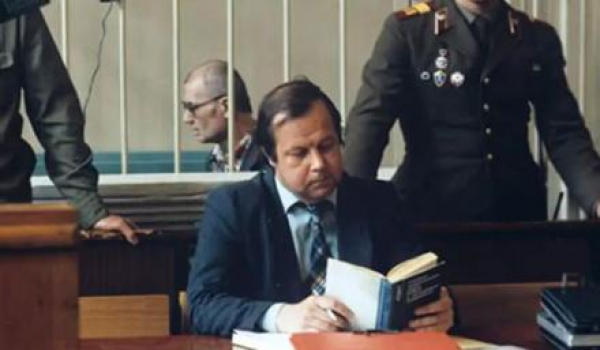 Российский адвокат серийного убийцы Чикатило разбился под оккупированным Луганском
