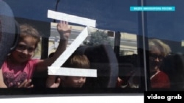 Щонайменше 285 вивезених із Донбасу дітей опинилися у базі сиріт РФ – ЗМІ